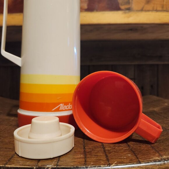 Vintage 80s Aladdin Thermos 16oz Red Yellow Orange Stripe Retro Camping Lip Cup - Picture 7 of 8